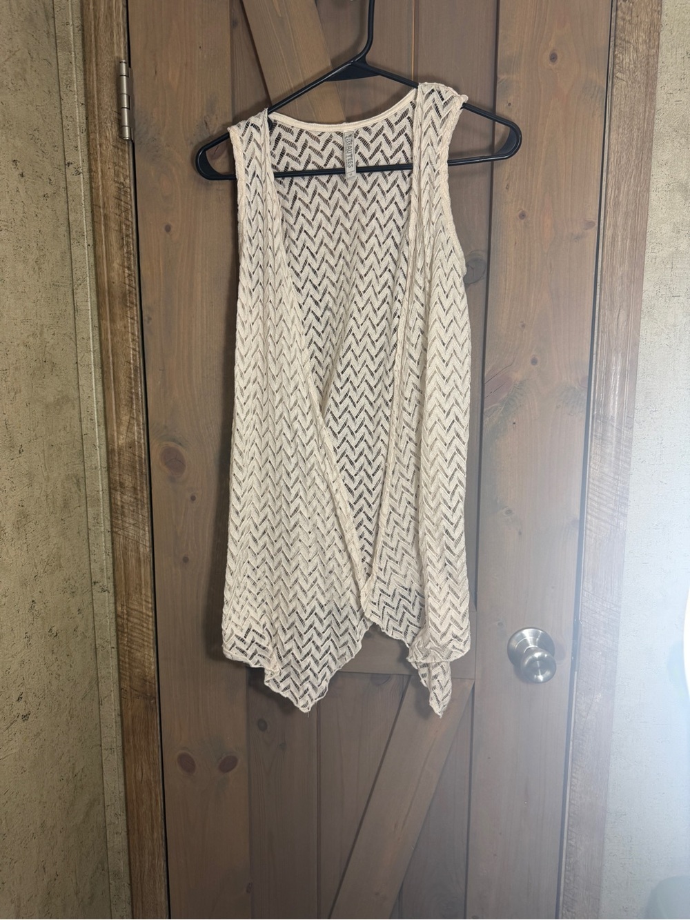 Beautees Open-Knit Chevron Vest in Cream